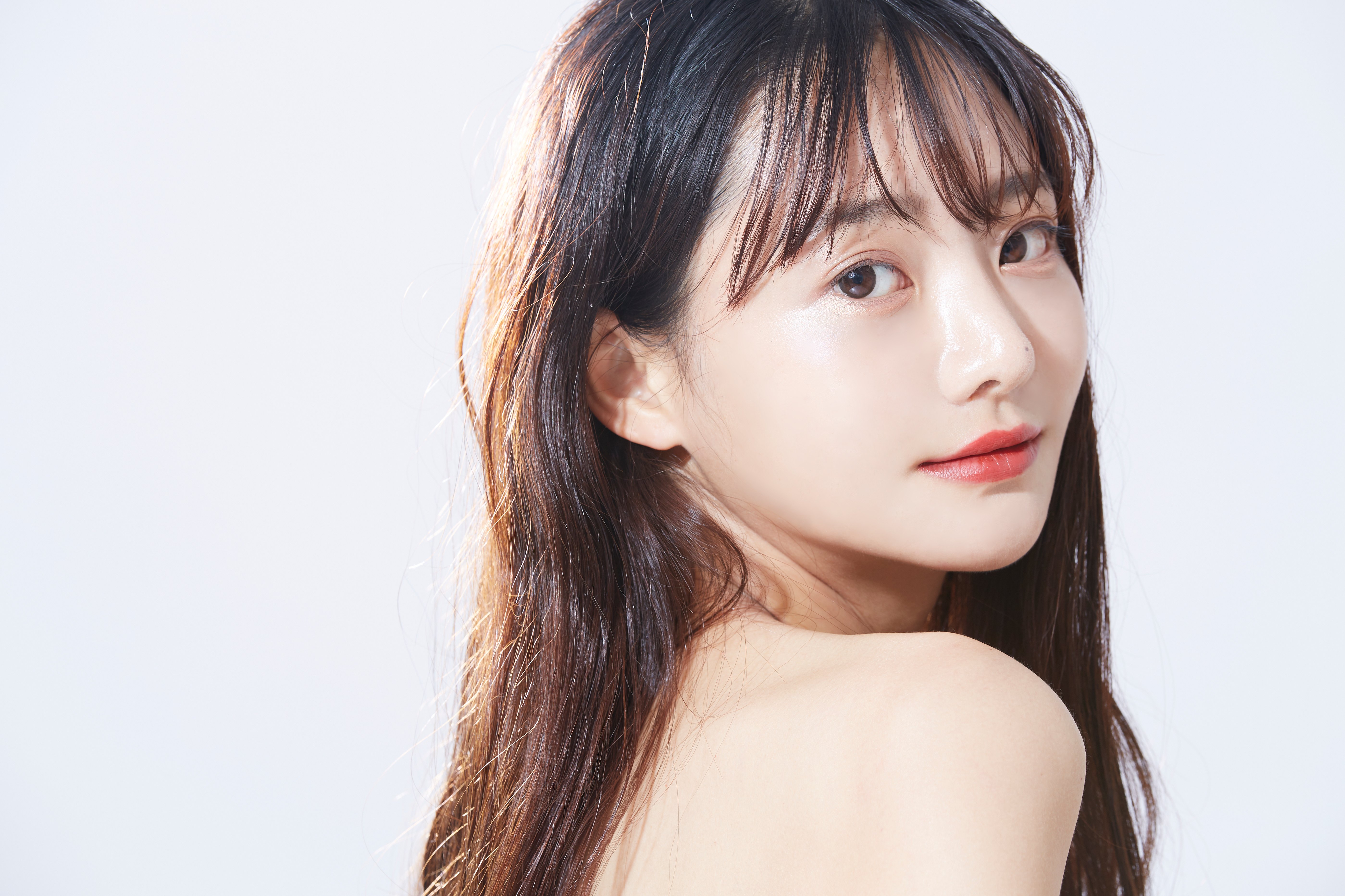 オンダリフト東京で小顔リフティングを受けた女性